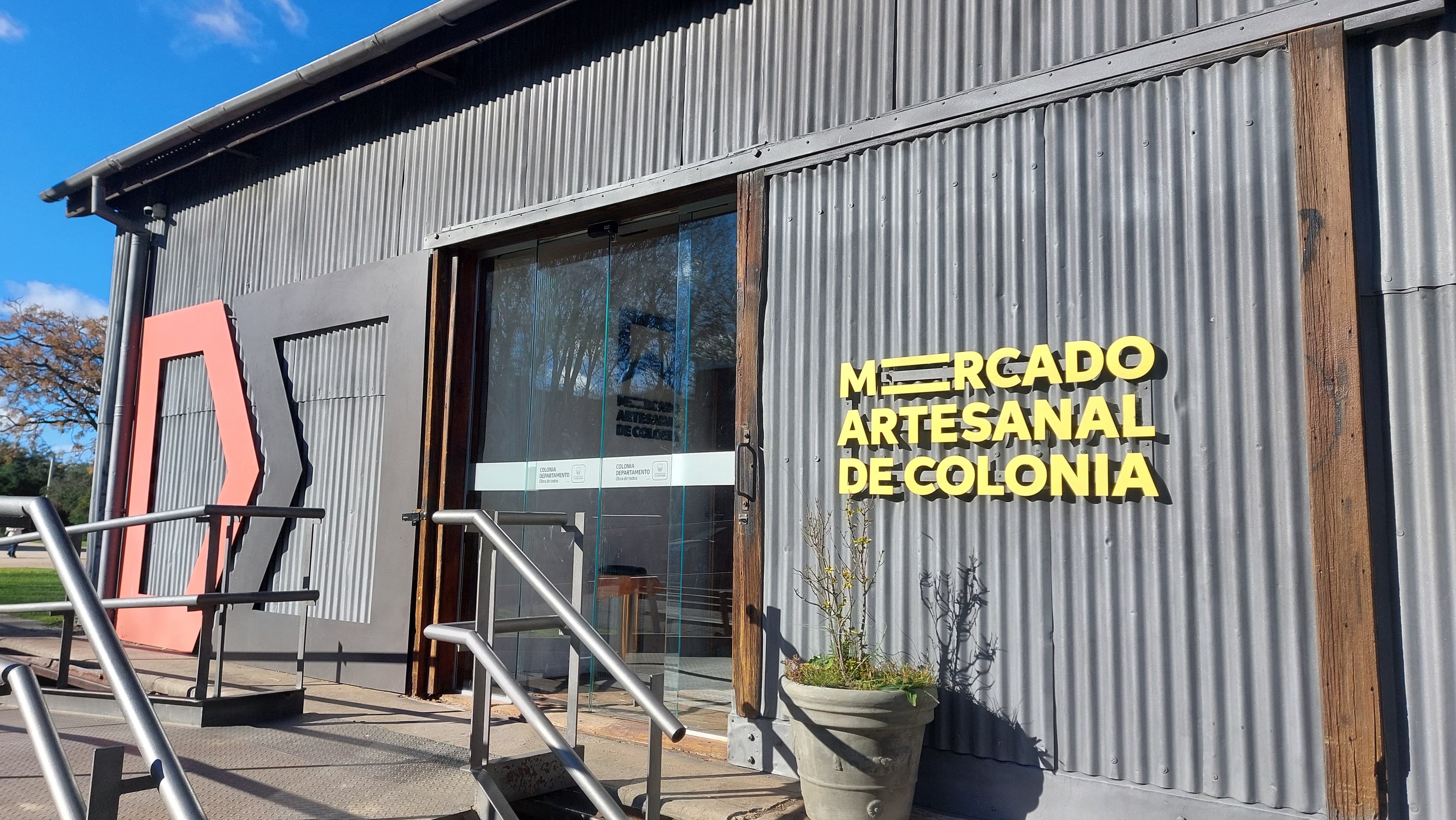 Mercado Artesanal de Colonia